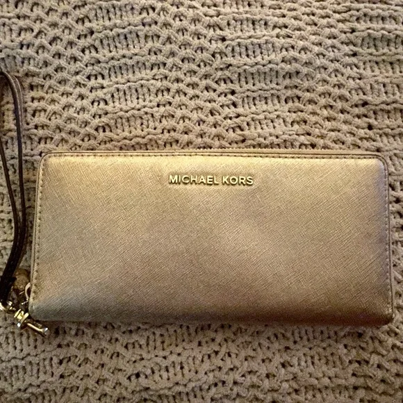 Michael Kors Wallet - Picture 1 of 4
